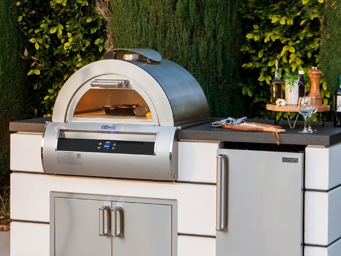 Fire Magic Echelon Black Glass Pizza Oven view 3