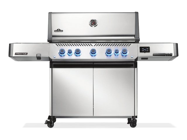 Napoleon Prestige 665 Connected Gas Grill