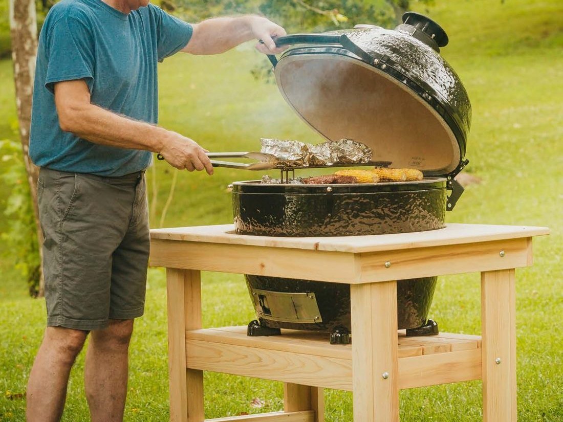 Primo Oval XL 400 - Jack Daniel's Edition Ceramic Kamado Grill view 3