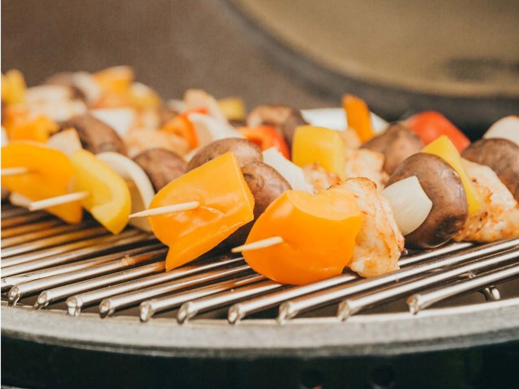Primo Oval XX-Large 500 Ceramic Kamado Grill view 4