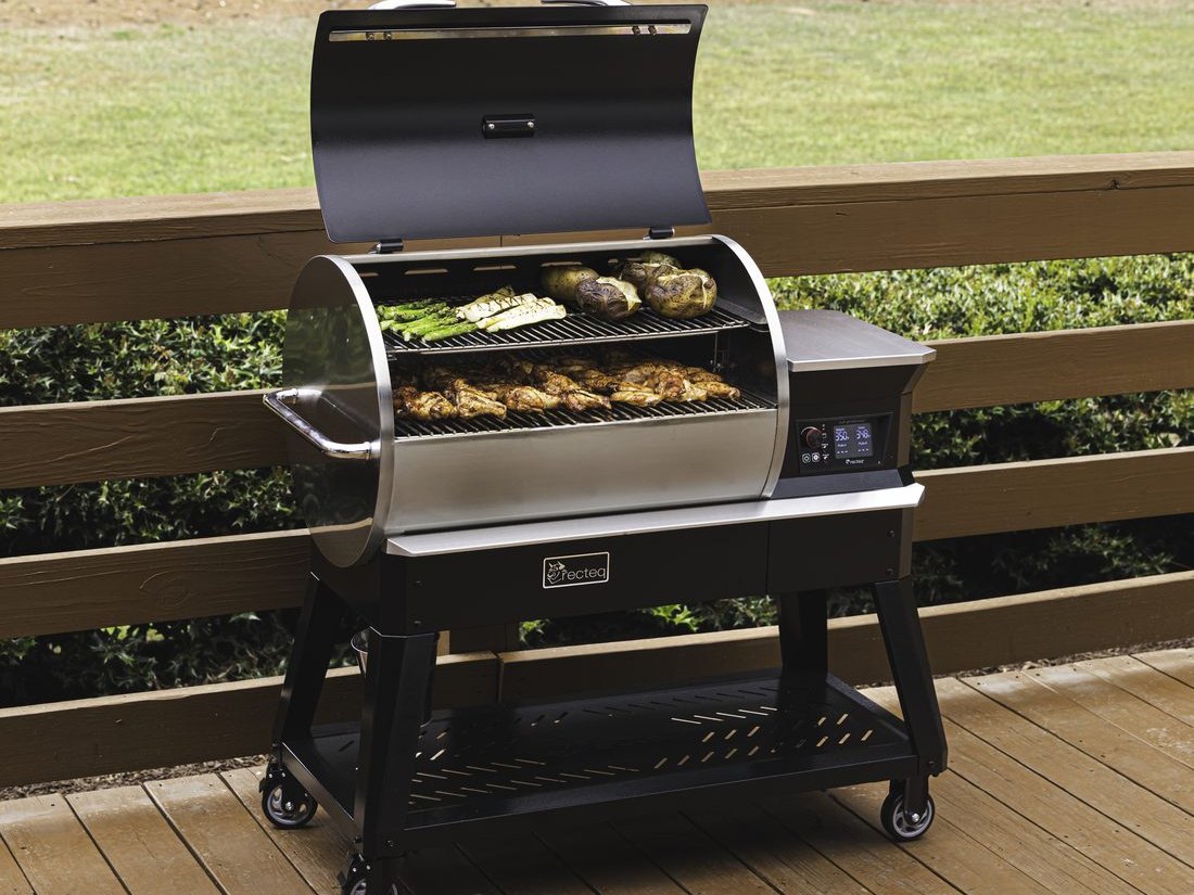 recteq Deck Boss 900 Wood Pellet Grill view 5